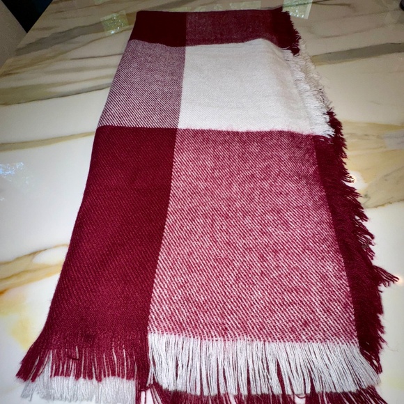 Ivanka Trump Burgundy & White Blanket Scarf w/Fringe - Picture 1 of 11